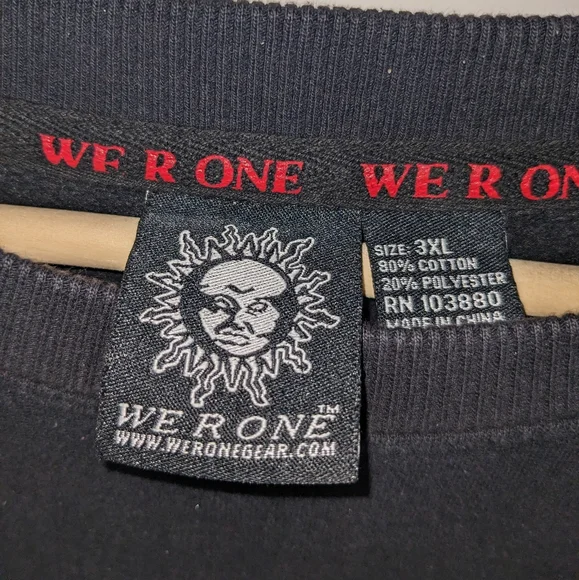 We R One 1992 |  Embroidered Logo Oversized Black & Red Sweatshirt Men's 3XL - Picture 7 of 9